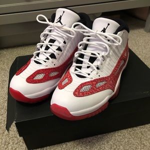 Air Jordan 11 retro low IE